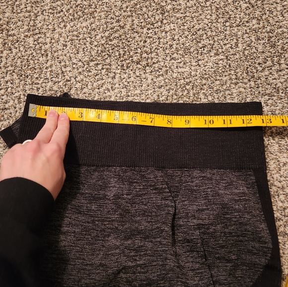 Black Gray Booty Contour Seamless Leggings - Picture 5 of 6